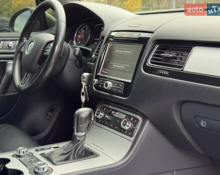 Коричневый Фольксваген Туарег, объемом двигателя 2.97 л и пробегом 280 тыс. км за 19900 $, фото 9 на Automoto.ua