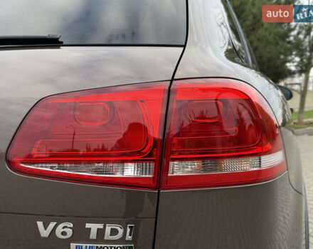 Коричневый Фольксваген Туарег, объемом двигателя 2.97 л и пробегом 239 тыс. км за 17500 $, фото 28 на Automoto.ua