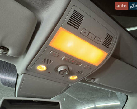 Коричневый Фольксваген Туарег, объемом двигателя 2.97 л и пробегом 300 тыс. км за 21300 $, фото 30 на Automoto.ua