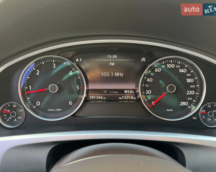 Коричневый Фольксваген Туарег, объемом двигателя 3 л и пробегом 191 тыс. км за 18000 $, фото 39 на Automoto.ua