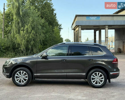 Коричневый Фольксваген Туарег, объемом двигателя 3 л и пробегом 227 тыс. км за 24450 $, фото 2 на Automoto.ua