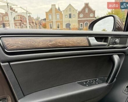 Коричневый Фольксваген Туарег, объемом двигателя 2.97 л и пробегом 144 тыс. км за 28500 $, фото 66 на Automoto.ua