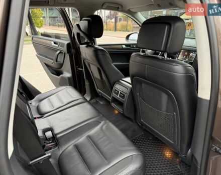 Коричневый Фольксваген Туарег, объемом двигателя 2.97 л и пробегом 144 тыс. км за 28500 $, фото 98 на Automoto.ua