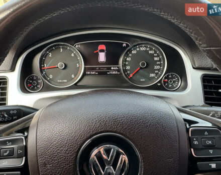 Коричневый Фольксваген Туарег, объемом двигателя 3 л и пробегом 191 тыс. км за 18000 $, фото 34 на Automoto.ua