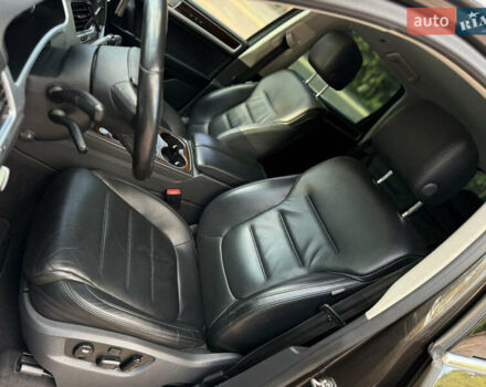 Коричневый Фольксваген Туарег, объемом двигателя 3 л и пробегом 227 тыс. км за 24450 $, фото 30 на Automoto.ua