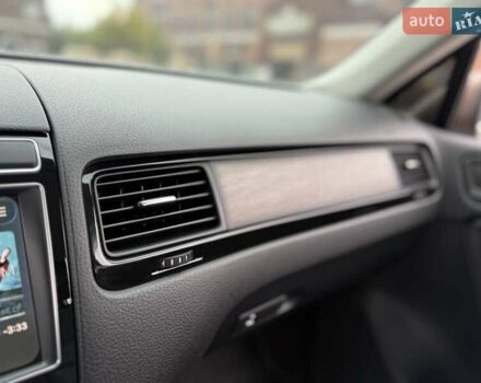 Коричневый Фольксваген Туарег, объемом двигателя 2.97 л и пробегом 144 тыс. км за 28500 $, фото 88 на Automoto.ua