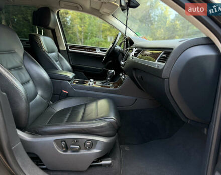 Коричневый Фольксваген Туарег, объемом двигателя 3 л и пробегом 227 тыс. км за 24450 $, фото 39 на Automoto.ua