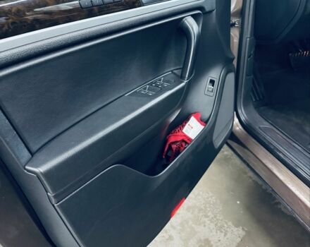 Коричневый Фольксваген Туарег, объемом двигателя 3 л и пробегом 217 тыс. км за 22000 $, фото 12 на Automoto.ua