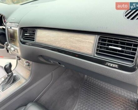 Коричневый Фольксваген Туарег, объемом двигателя 2.97 л и пробегом 144 тыс. км за 28500 $, фото 110 на Automoto.ua