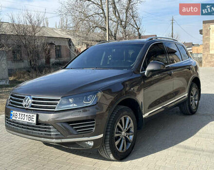 Коричневый Фольксваген Туарег, объемом двигателя 2.97 л и пробегом 185 тыс. км за 26500 $, фото 3 на Automoto.ua