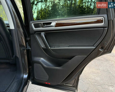 Коричневый Фольксваген Туарег, объемом двигателя 3 л и пробегом 227 тыс. км за 24450 $, фото 52 на Automoto.ua