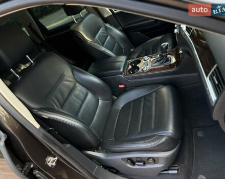 Коричневый Фольксваген Туарег, объемом двигателя 3 л и пробегом 227 тыс. км за 24450 $, фото 40 на Automoto.ua