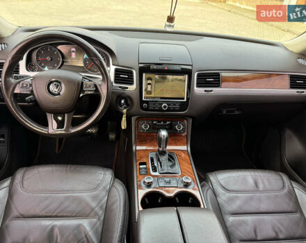 Коричневый Фольксваген Туарег, объемом двигателя 3 л и пробегом 191 тыс. км за 18000 $, фото 31 на Automoto.ua