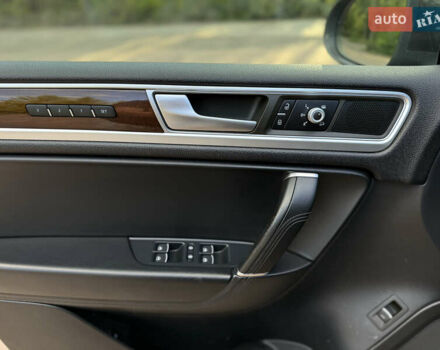 Коричневый Фольксваген Туарег, объемом двигателя 3 л и пробегом 227 тыс. км за 24450 $, фото 28 на Automoto.ua