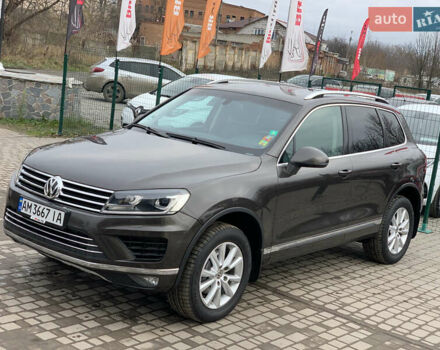 Коричневый Фольксваген Туарег, объемом двигателя 3 л и пробегом 227 тыс. км за 23855 $, фото 2 на Automoto.ua