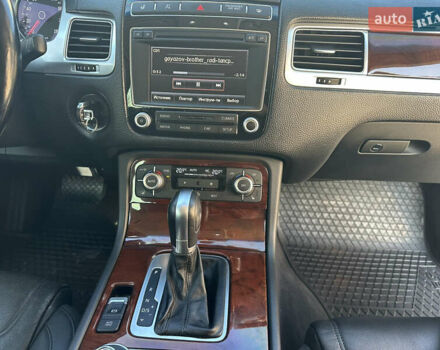 Коричневый Фольксваген Туарег, объемом двигателя 2.97 л и пробегом 185 тыс. км за 26500 $, фото 15 на Automoto.ua