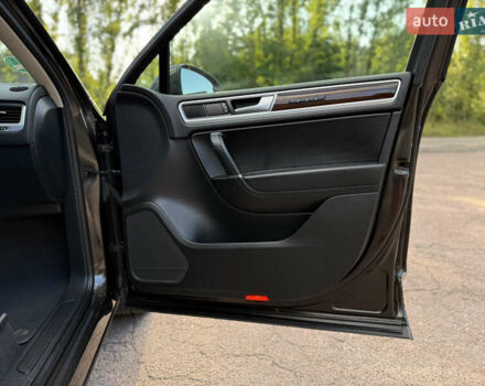 Коричневый Фольксваген Туарег, объемом двигателя 3 л и пробегом 227 тыс. км за 24450 $, фото 37 на Automoto.ua