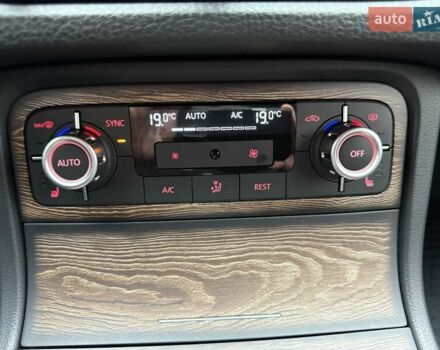 Коричневый Фольксваген Туарег, объемом двигателя 2.97 л и пробегом 144 тыс. км за 28500 $, фото 118 на Automoto.ua