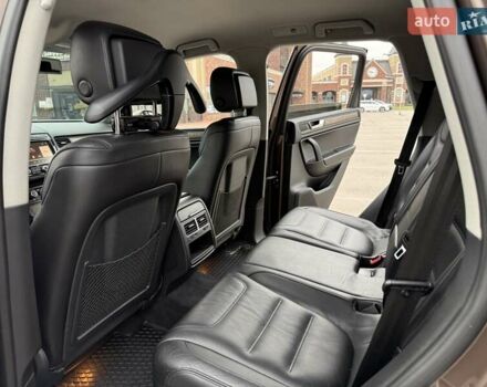 Коричневый Фольксваген Туарег, объемом двигателя 2.97 л и пробегом 144 тыс. км за 28500 $, фото 78 на Automoto.ua