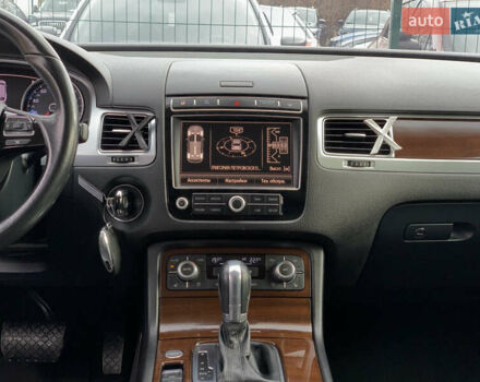 Коричневый Фольксваген Туарег, объемом двигателя 3 л и пробегом 227 тыс. км за 23855 $, фото 68 на Automoto.ua