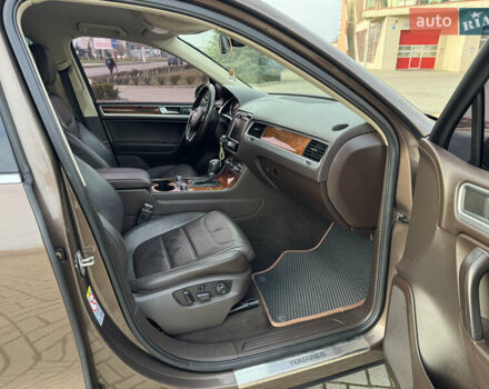 Коричневый Фольксваген Туарег, объемом двигателя 3 л и пробегом 191 тыс. км за 18000 $, фото 26 на Automoto.ua