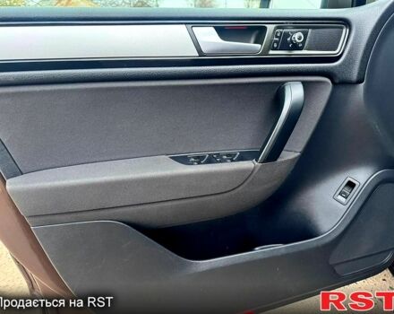 Коричневый Фольксваген Туарег, объемом двигателя 3 л и пробегом 190 тыс. км за 15980 $, фото 6 на Automoto.ua