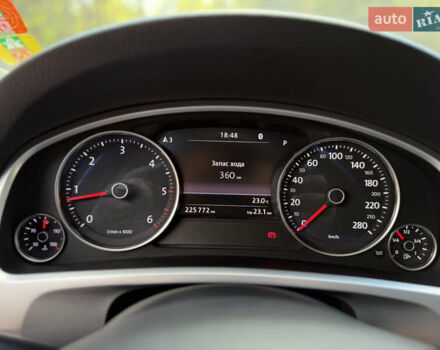 Коричневый Фольксваген Туарег, объемом двигателя 3 л и пробегом 227 тыс. км за 24450 $, фото 35 на Automoto.ua