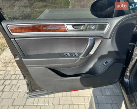 Коричневый Фольксваген Туарег, объемом двигателя 2.97 л и пробегом 185 тыс. км за 26500 $, фото 10 на Automoto.ua