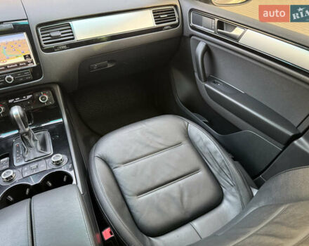 Коричневый Фольксваген Туарег, объемом двигателя 2.97 л и пробегом 292 тыс. км за 20500 $, фото 21 на Automoto.ua