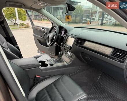 Коричневый Фольксваген Туарег, объемом двигателя 2.97 л и пробегом 144 тыс. км за 28500 $, фото 104 на Automoto.ua