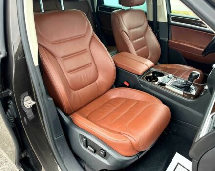 Коричневый Фольксваген Туарег, объемом двигателя 3 л и пробегом 74 тыс. км за 8000 $, фото 10 на Automoto.ua