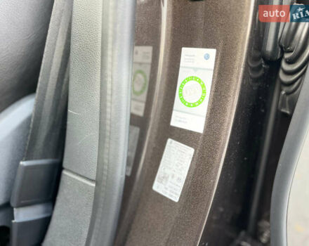 Коричневый Фольксваген Туарег, объемом двигателя 3 л и пробегом 274 тыс. км за 21500 $, фото 55 на Automoto.ua