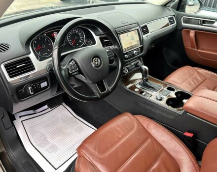 Коричневый Фольксваген Туарег, объемом двигателя 3 л и пробегом 74 тыс. км за 8000 $, фото 7 на Automoto.ua
