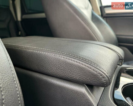 Коричневый Фольксваген Туарег, объемом двигателя 3 л и пробегом 274 тыс. км за 21500 $, фото 66 на Automoto.ua