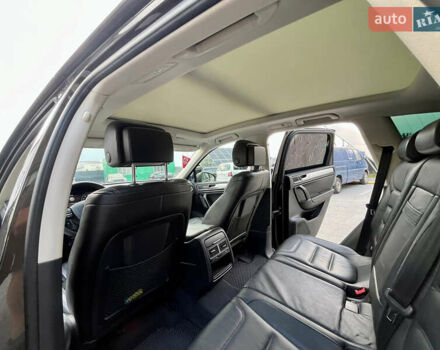 Коричневый Фольксваген Туарег, объемом двигателя 3 л и пробегом 274 тыс. км за 21500 $, фото 54 на Automoto.ua