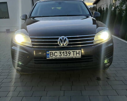 Коричневый Фольксваген Туарег, объемом двигателя 2.97 л и пробегом 320 тыс. км за 21200 $, фото 1 на Automoto.ua