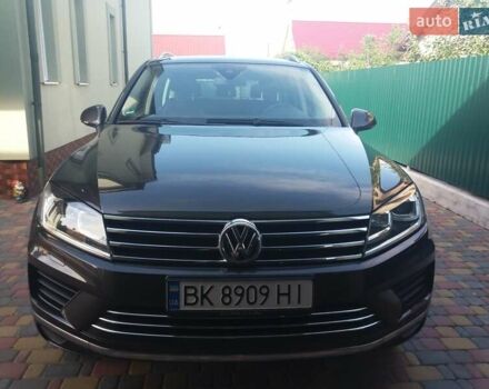 Коричневий Фольксваген Туарег, об'ємом двигуна 3 л та пробігом 320 тис. км за 28000 $, фото 2 на Automoto.ua