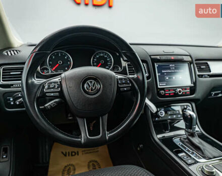 Коричневый Фольксваген Туарег, объемом двигателя 3 л и пробегом 100 тыс. км за 22796 $, фото 11 на Automoto.ua