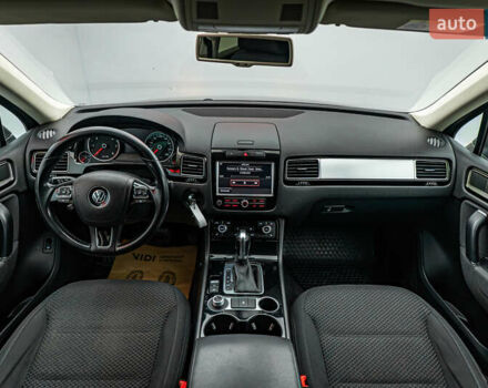 Коричневый Фольксваген Туарег, объемом двигателя 3 л и пробегом 100 тыс. км за 22796 $, фото 9 на Automoto.ua