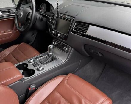 Коричневый Фольксваген Туарег, объемом двигателя 3 л и пробегом 160 тыс. км за 28300 $, фото 12 на Automoto.ua