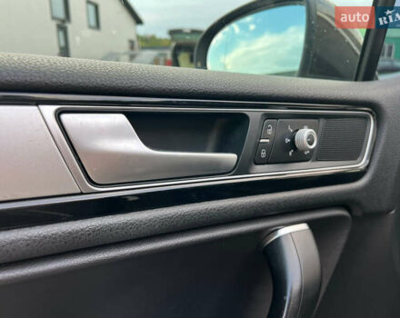 Коричневый Фольксваген Туарег, объемом двигателя 3 л и пробегом 274 тыс. км за 21500 $, фото 38 на Automoto.ua