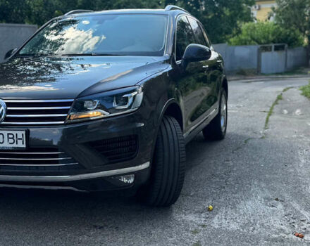 Коричневый Фольксваген Туарег, объемом двигателя 3 л и пробегом 135 тыс. км за 25100 $, фото 16 на Automoto.ua