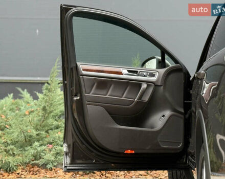 Коричневый Фольксваген Туарег, объемом двигателя 2.97 л и пробегом 248 тыс. км за 28900 $, фото 10 на Automoto.ua