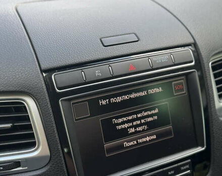 Коричневый Фольксваген Туарег, объемом двигателя 3 л и пробегом 135 тыс. км за 25100 $, фото 12 на Automoto.ua