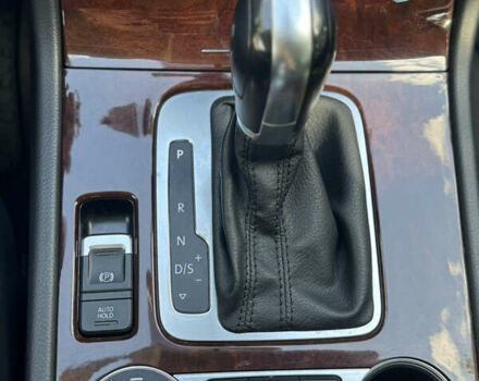 Коричневый Фольксваген Туарег, объемом двигателя 3 л и пробегом 135 тыс. км за 25100 $, фото 14 на Automoto.ua