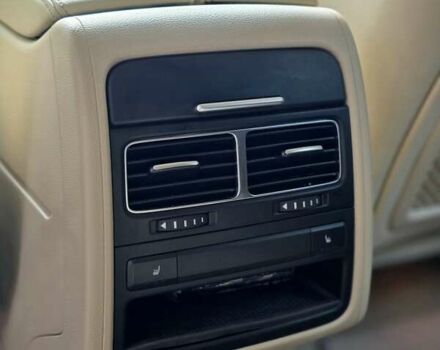 Коричневый Фольксваген Туарег, объемом двигателя 2.97 л и пробегом 160 тыс. км за 29000 $, фото 24 на Automoto.ua