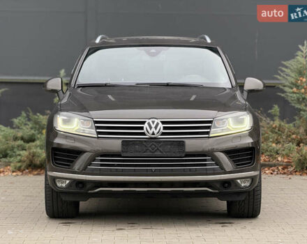 Коричневый Фольксваген Туарег, объемом двигателя 2.97 л и пробегом 248 тыс. км за 28900 $, фото 1 на Automoto.ua