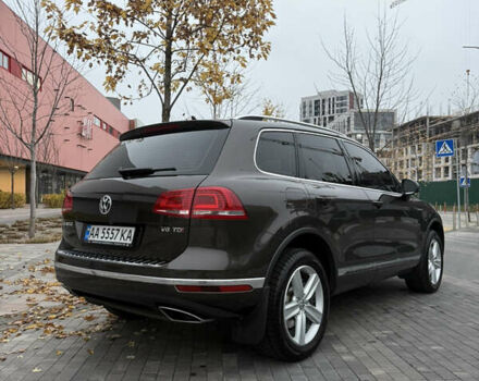 Коричневый Фольксваген Туарег, объемом двигателя 2.97 л и пробегом 136 тыс. км за 34000 $, фото 3 на Automoto.ua