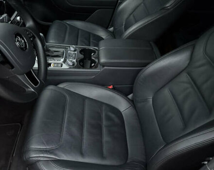 Коричневый Фольксваген Туарег, объемом двигателя 2.97 л и пробегом 136 тыс. км за 34000 $, фото 8 на Automoto.ua