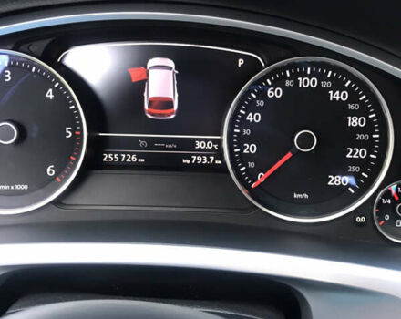 Коричневий Фольксваген Туарег, об'ємом двигуна 3 л та пробігом 255 тис. км за 29400 $, фото 6 на Automoto.ua